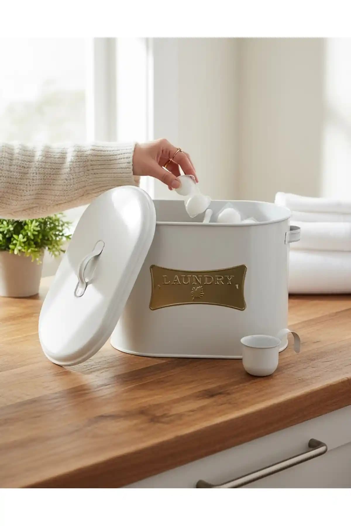 Dayanıklı Metal İki Bölmeli Deterjanlık LR041 – Estetik ve Pratik Kullanım İçin