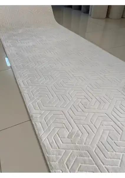 Dinarsu Armoni Kaymaz Taban Kesme Halı Yolluk: Şık ve Dayanıklı Ev ve Ofis Dekorasyonu