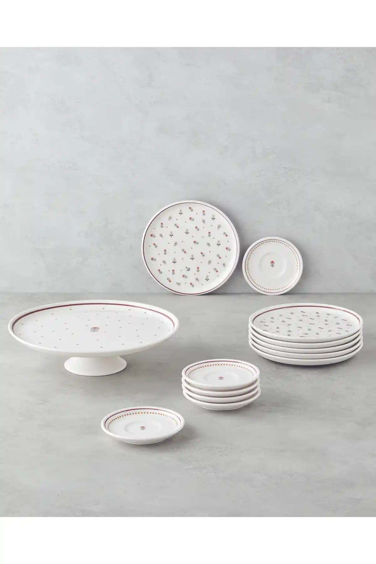 English Home Retro Seramik Pasta Seti 13 Parça Modern ve Dayanıklı Tasarım