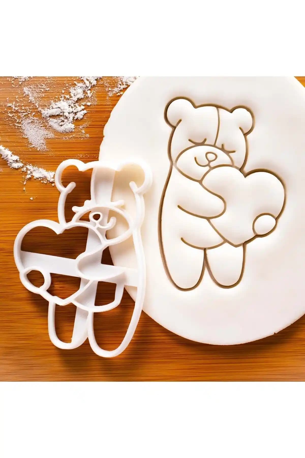 Hobist Sevimli Kalpli Ayı Kurabiye ve Şeker Hamuru Kalıbı ile Yaratıcı Mutfak Deneyimleri