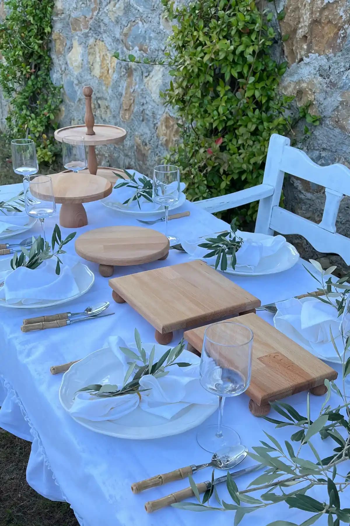 Justwood 5'li Kayın Masif Kek Standı: Doğal ve Şık Sunumlar İçin Çok Katlı Ahşap Stand