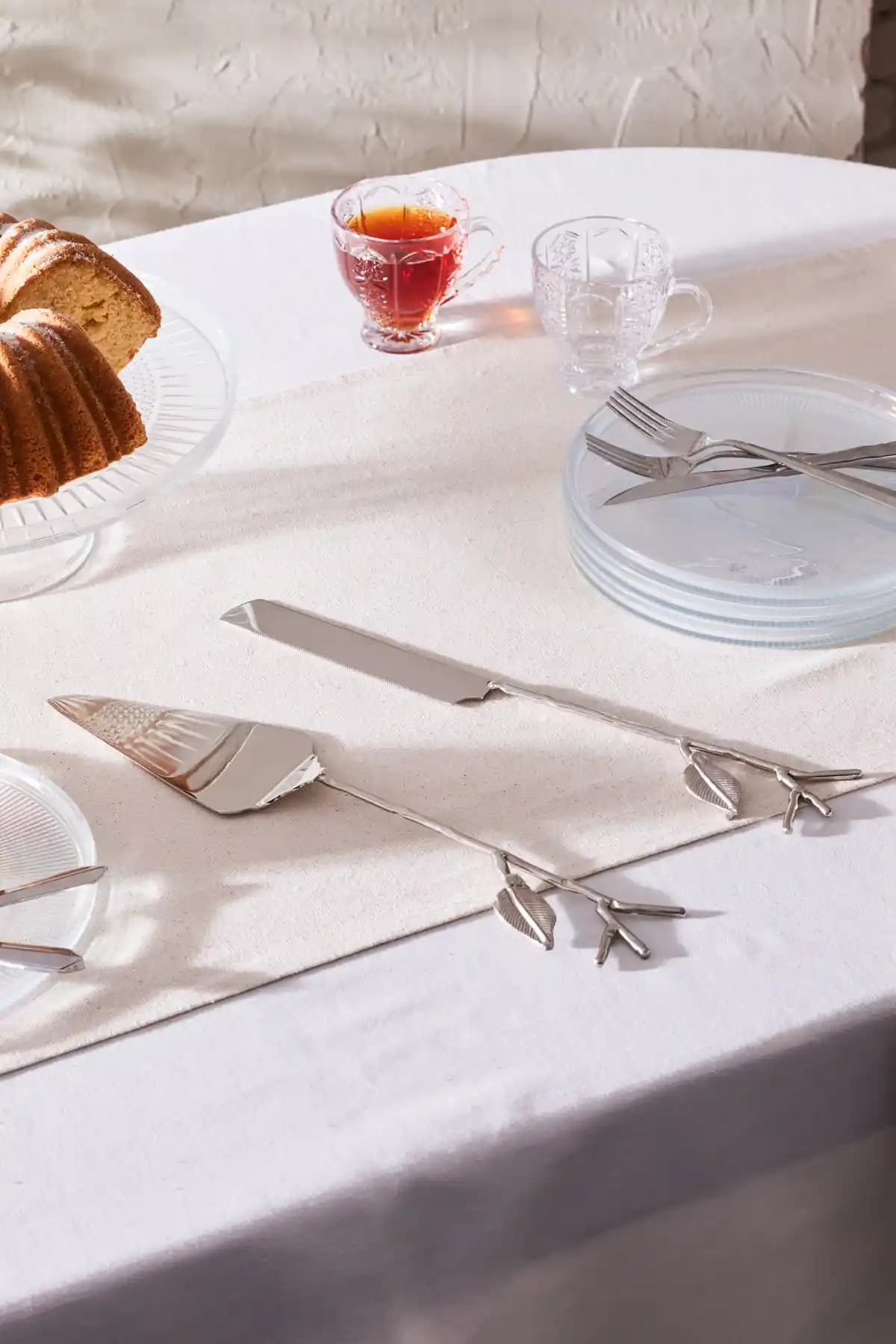 Karaca Home Leaf Gü<müş> Servis Bıçak ve Spatula Seti: Şık ve Dayanıklı Mutfak Aksesuarları