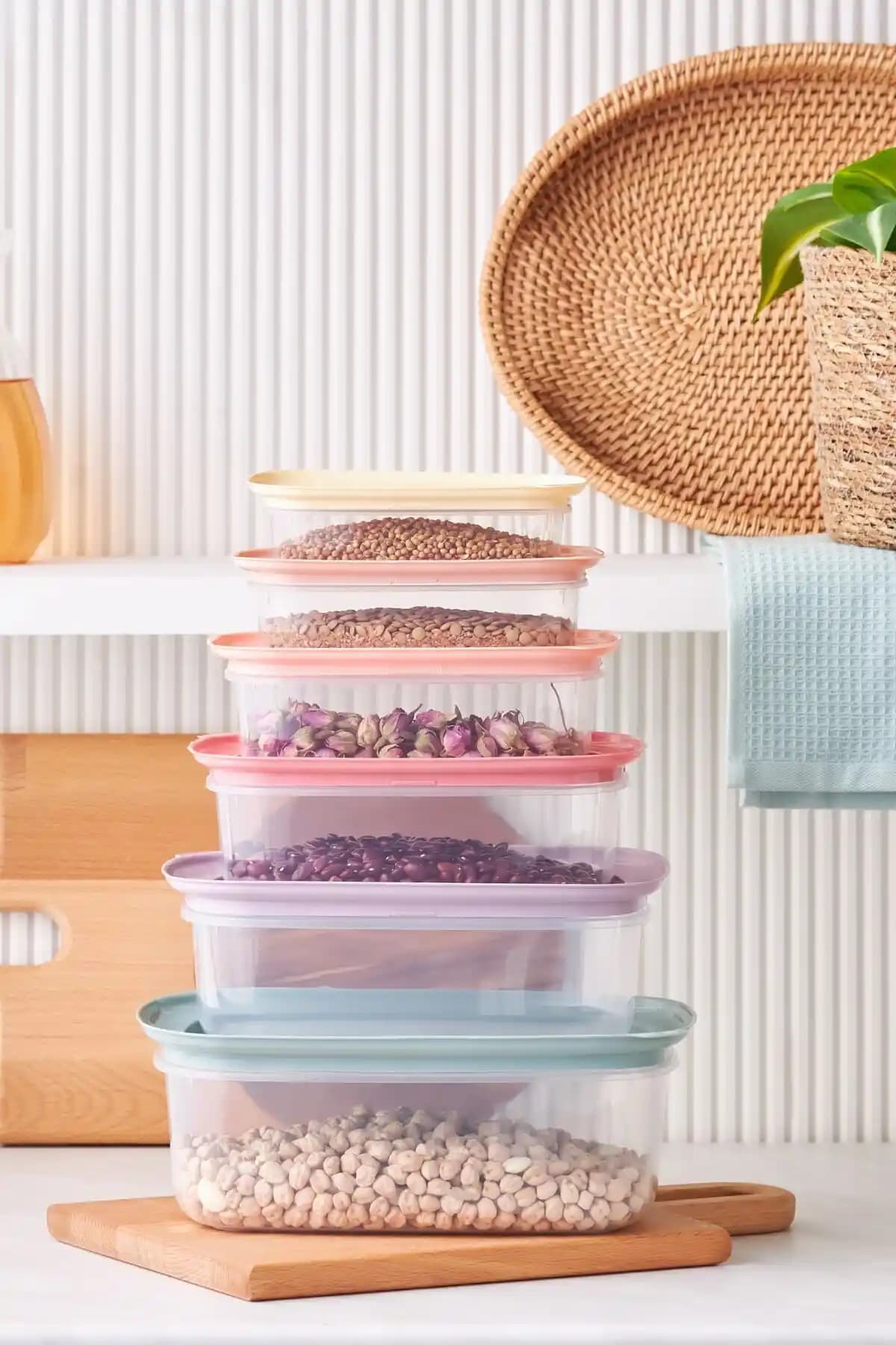 Karaca Vicks Light 6'lı Saklama Kabı Seti ile Mutfakta Düzen ve Pratiklik Sağlayın