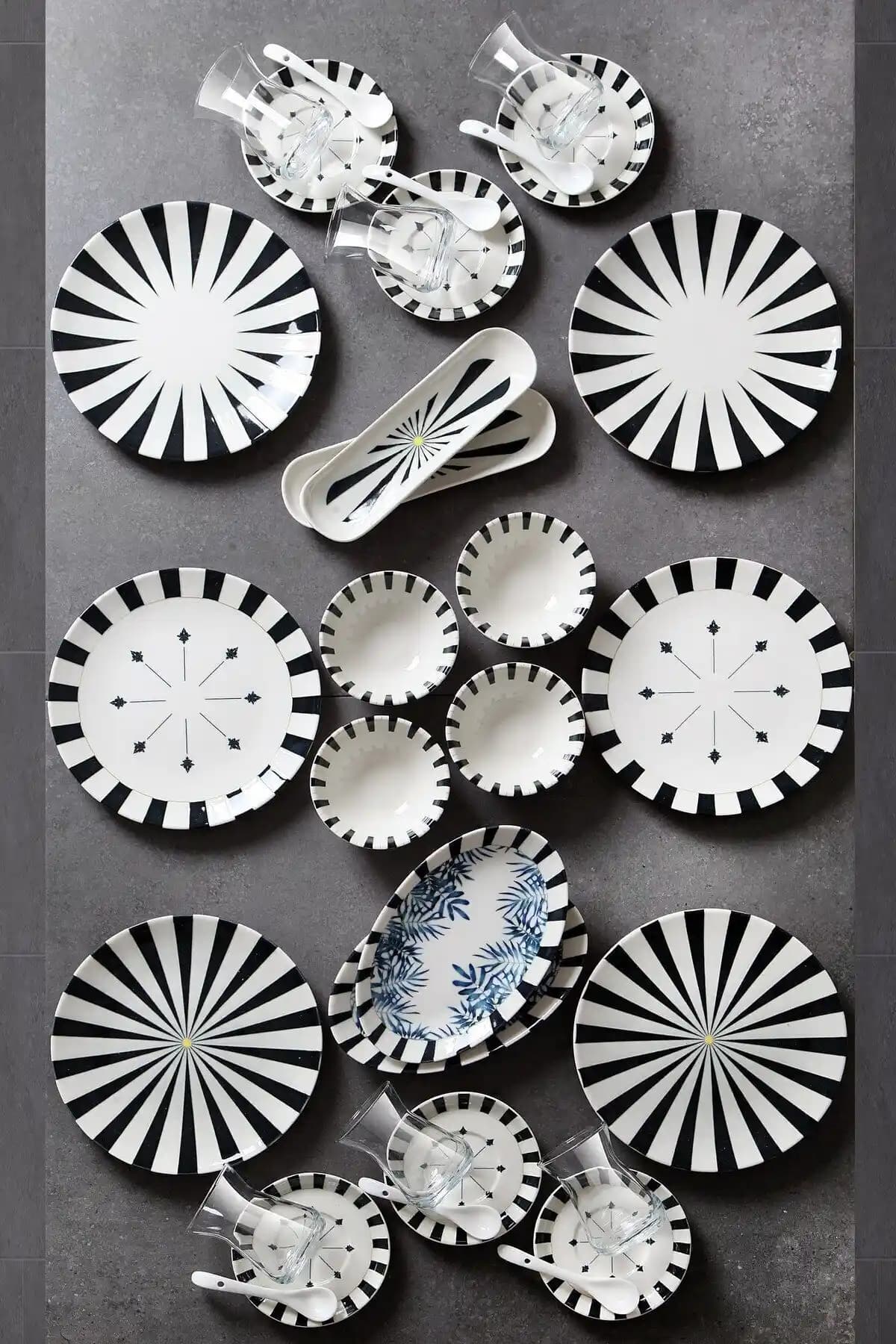 Kitchen Life 32 Parça Majesty Porselen Kahvaltı Takımı 6 Kişilik Şık ve Dayanıklı Tasarım