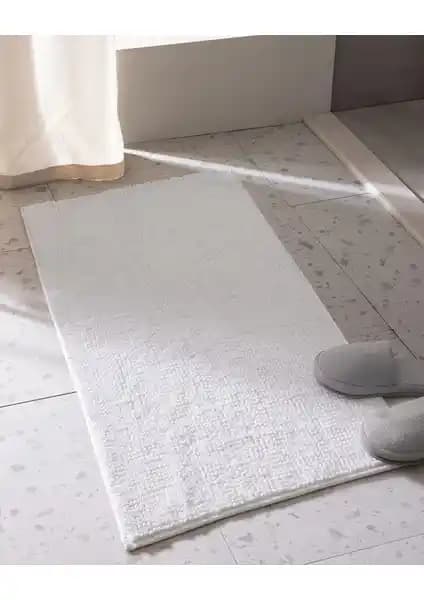 Madame Coco Conques Banyo Paspas: Şık ve Güvenli Banyo İçin Dayanıklı Seçenek