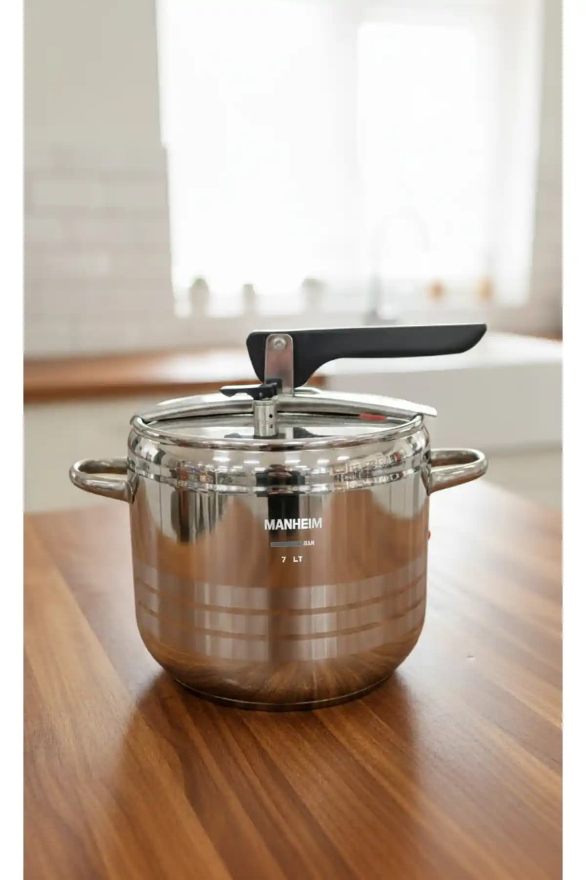 Manheim 7 Litre Düdüklü Tencere: Dayanıklı ve Pratik Kullanım İçin Uygun Seçenek