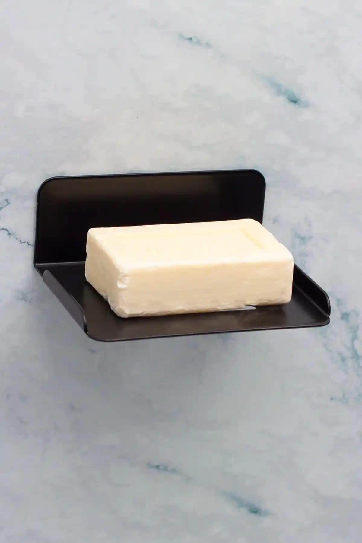 Modern ve Dayanıklı Metal Çok Fonksiyonlu Sabunluk ile Ev Dekorasyonunuzu Tamamlayın