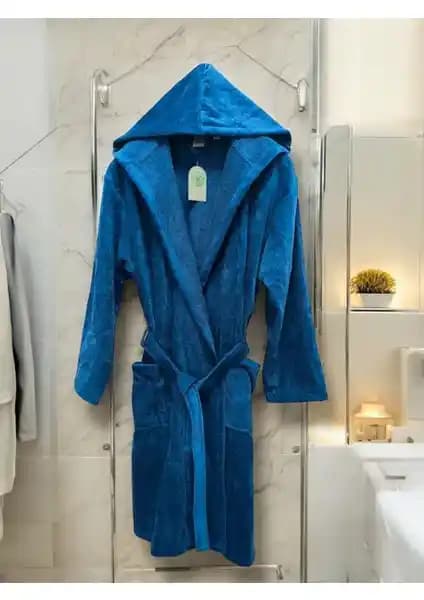 MySoft Home Kadife Kapüşonlu Bornoz: Yüksek Kalite ve Konfor Sunan Şık Tasarım