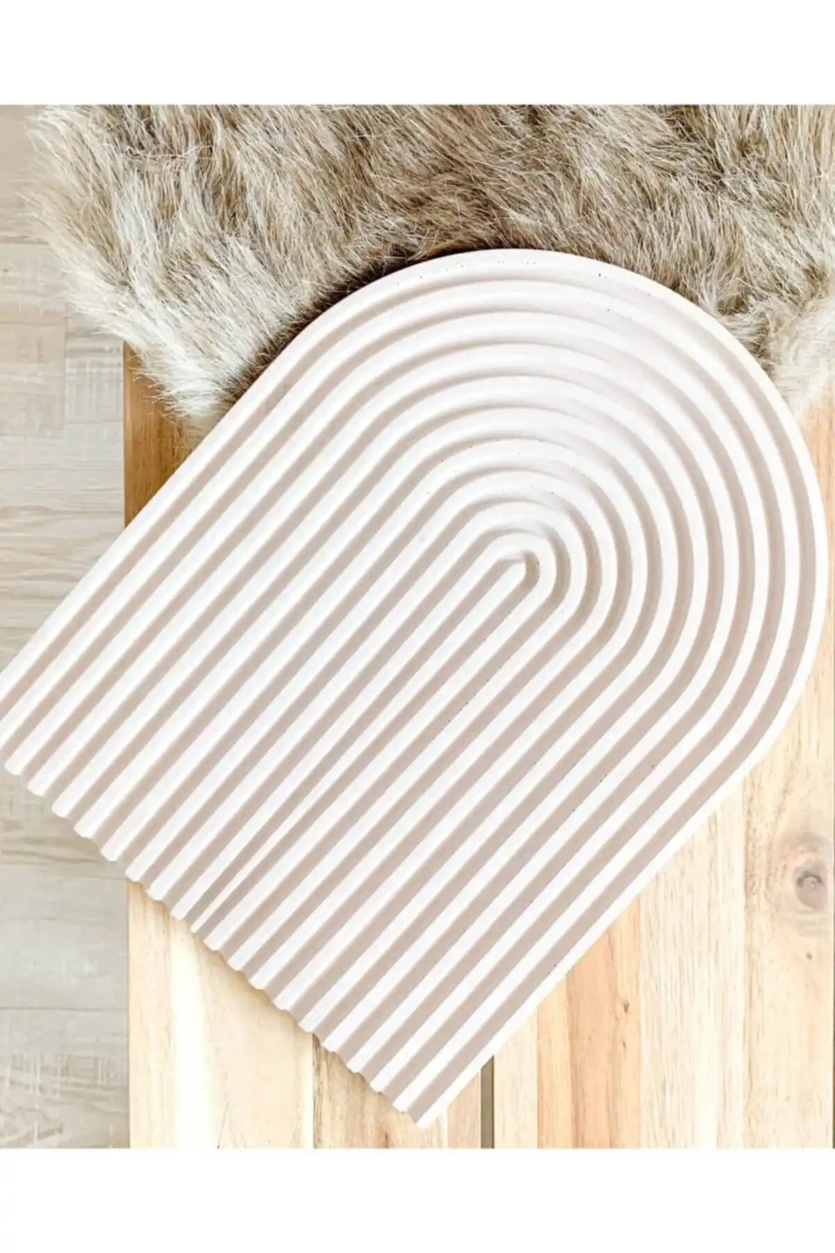 Orange Atelier Arch Büyük Beton Dekoratif Sunum ve Servis Tepsisi Özellikleri ve Kullanım İpuçları