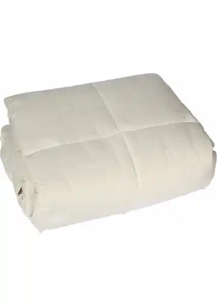 Özdilek Çift Kişilik Yün Yorgan: Doğal ve Sıcak Tutma Özelliğiyle Konfor Sunar