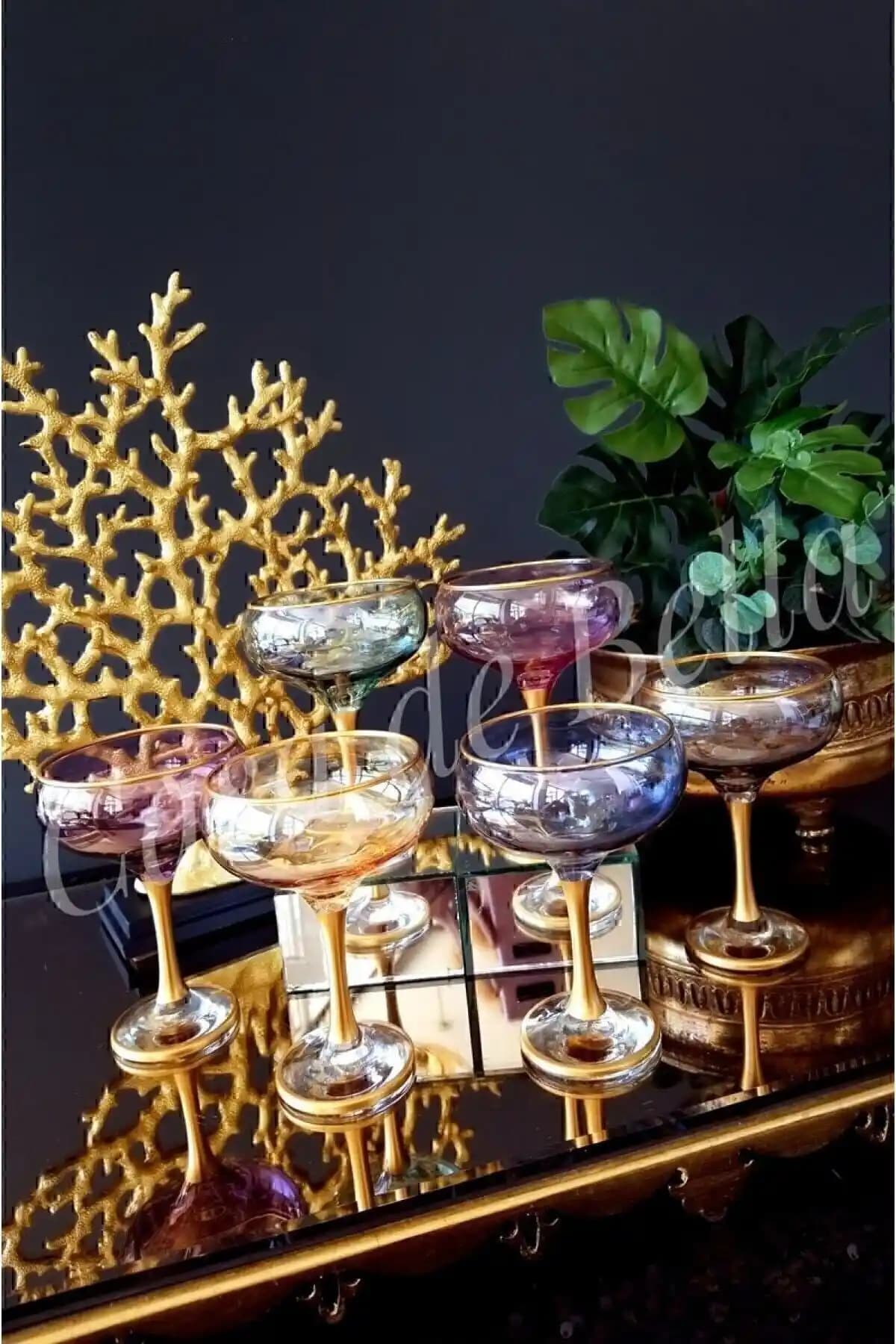 Paşabahçe Magnolia Bistro Kup Seti: Renkli ve Şık Cam Ürünlerle Sofralarınıza Zarafet Katın