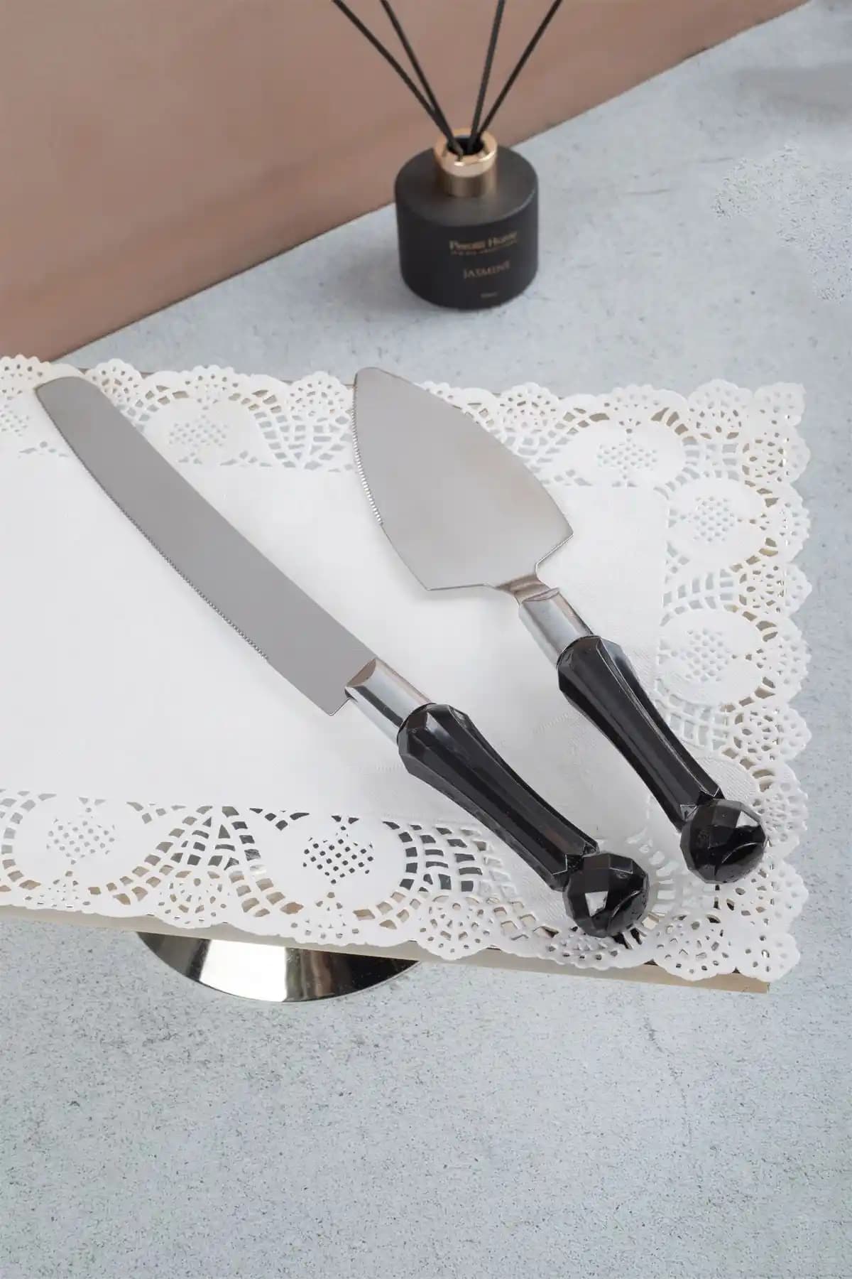 Perotti 13028 Cakes 2 Li Pasta Servis Seti Siyah Modern ve Şık Tasarım