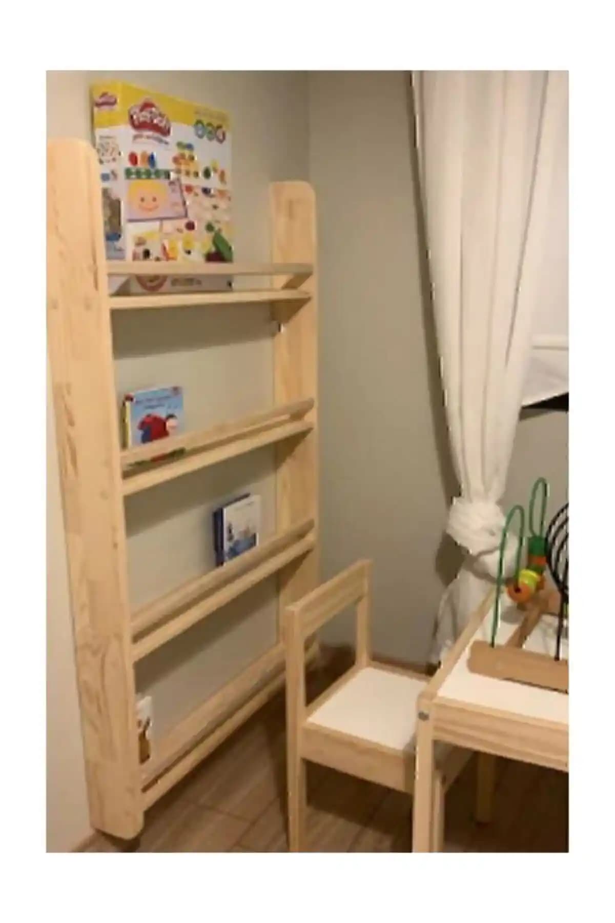 Salıha Ahşap Montessori Kitaplık: Çocuk Odaları İçin Dayanıklı ve Şık Tasarım
