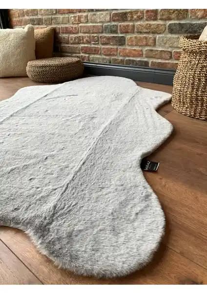 Saraz Halı Tavşan Tüyü Post Peluş: Yüksek Kalite ve Şık Tasarımla Ev Dekorasyonunu Zenginleştirir