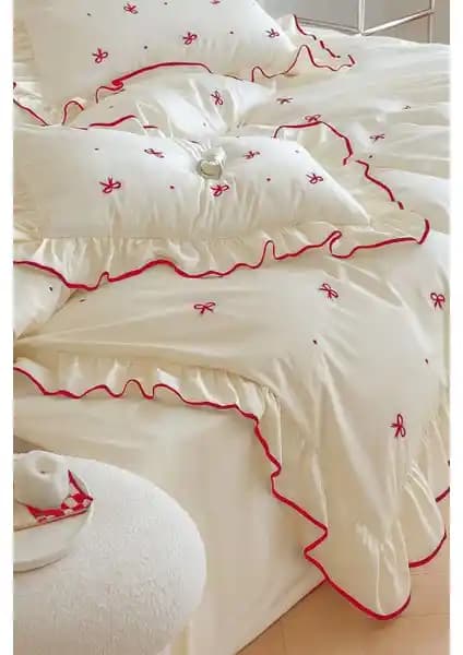 Uçkan Home Soft Elegance Fırfırlı Çift Kişilik Nevresim Seti Şıklık ve Konfor Sunar