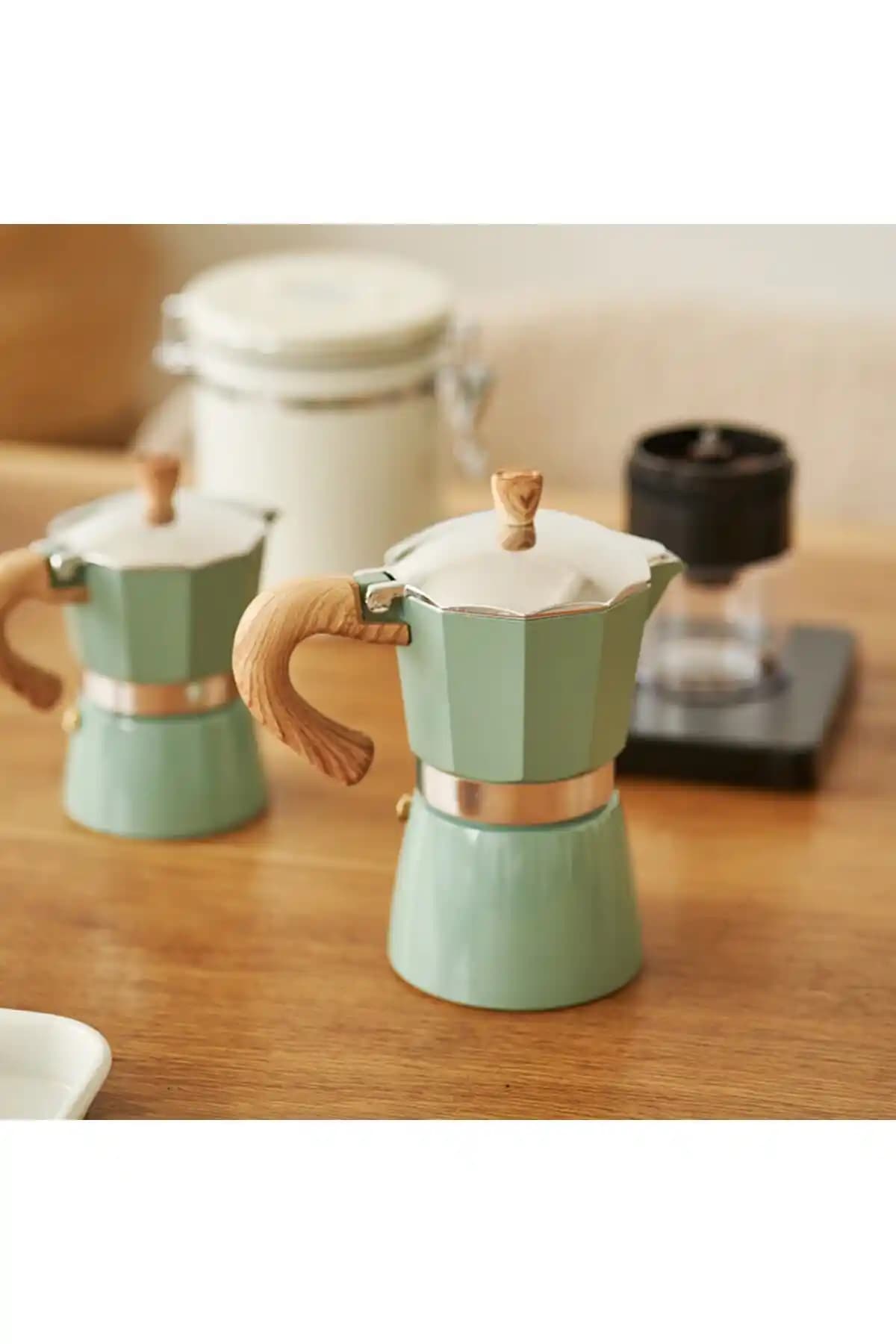 Vivien Home Mokapot 6-Cup Kahve Demleme Makinesi İtalyan Tasarımı ve Şıklık Bir Arada