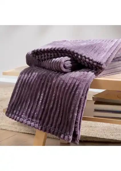 Yataş Bedding Holly Wellsoft TV Battaniyesi: Şık ve Konforlu Tek Kişilik Battaniye Seçenekleri