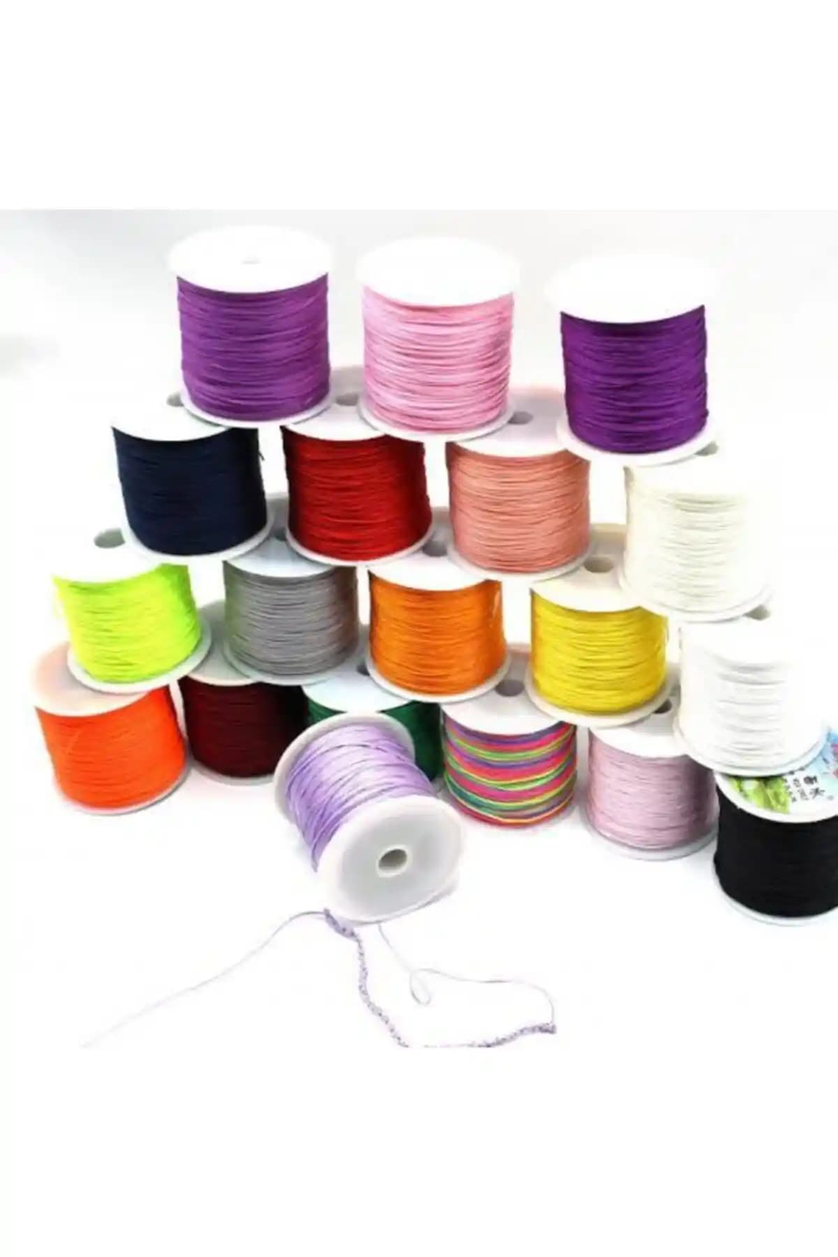 Hasan Erdoğan'ın Renkli Paraşüt İpi ile Takı ve Aksesuar Tasarımları