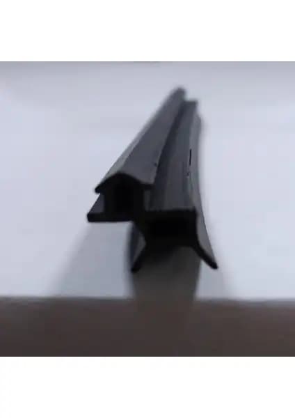 Larende Plastik Pimapen Kapı Pencere Contası: Dayanıklı ve Uyumlu PVC Fitil Çözümü