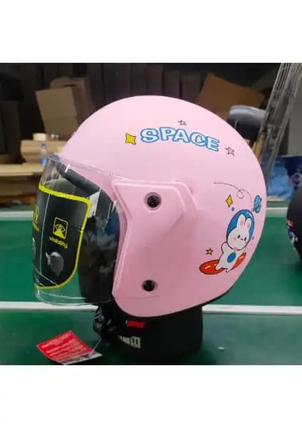 Oloey Elektrikli Akülü Araba Kaskı ve Urbhanna 3c Sertifikalı Kask Karşılaştırması 1