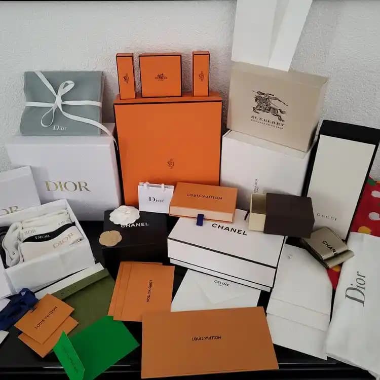 DHgate Üzerinde Lüks Marka Ev Dekor Ürünleri Replikaları ve Kullanıcı Deneyimleri