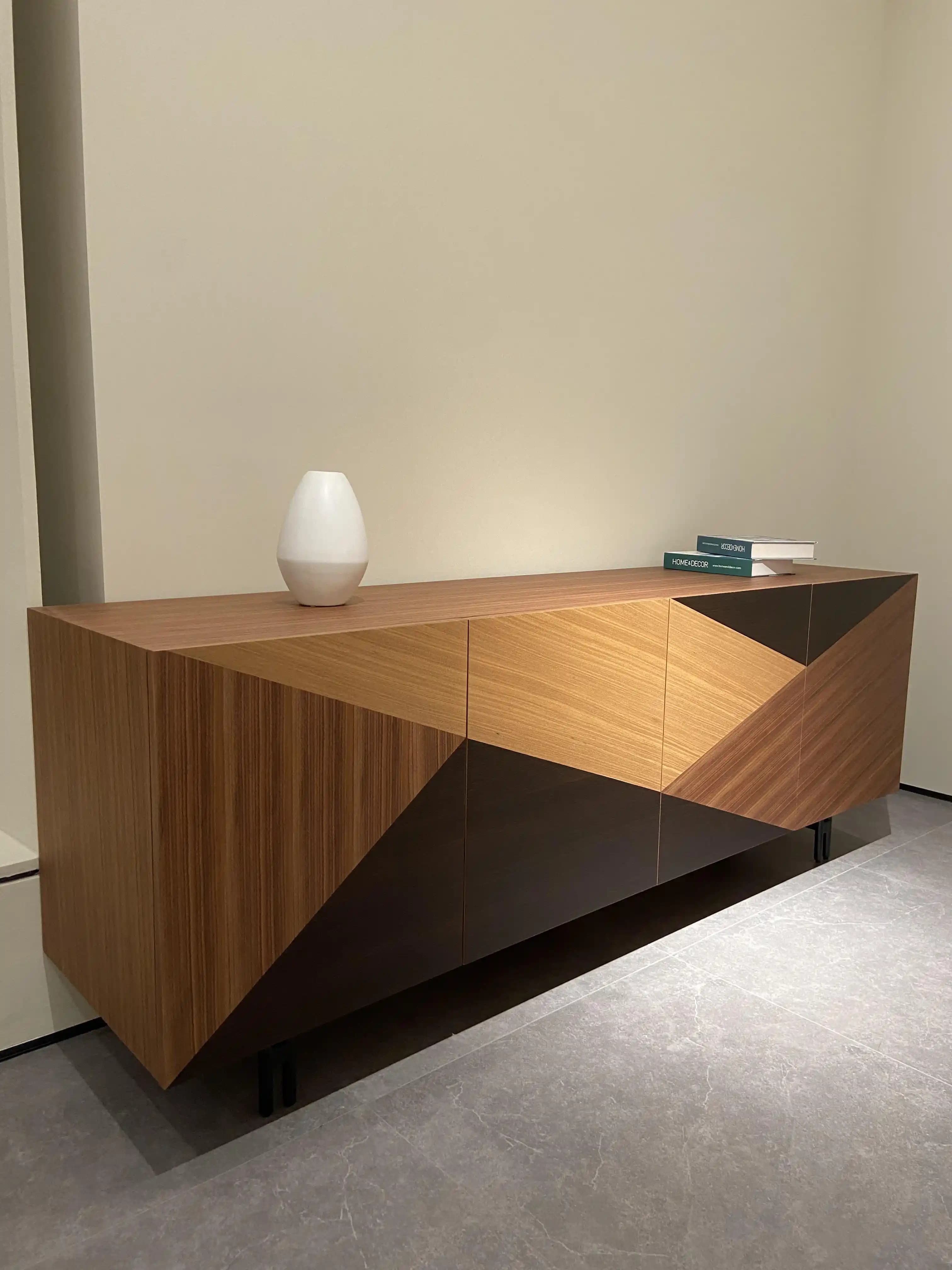 Kahve Köşesi İçin Dolap Alanı Değerlendirmesi: Estetik ve İşlevsellik Dengesi