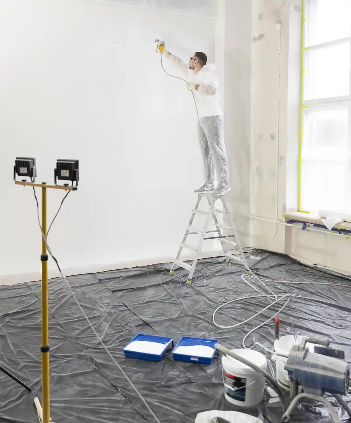 Profesyonel Boya İşlerinin Yüksek Saatlik Ücretlerinin Nedenleri ve Kapsamı