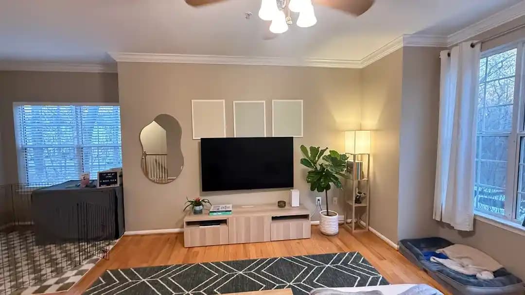 Ahşap Zeminler ve Açık Planlı Alanlar İçin Ev Dekorasyonunda Boya Rengi Seçimi