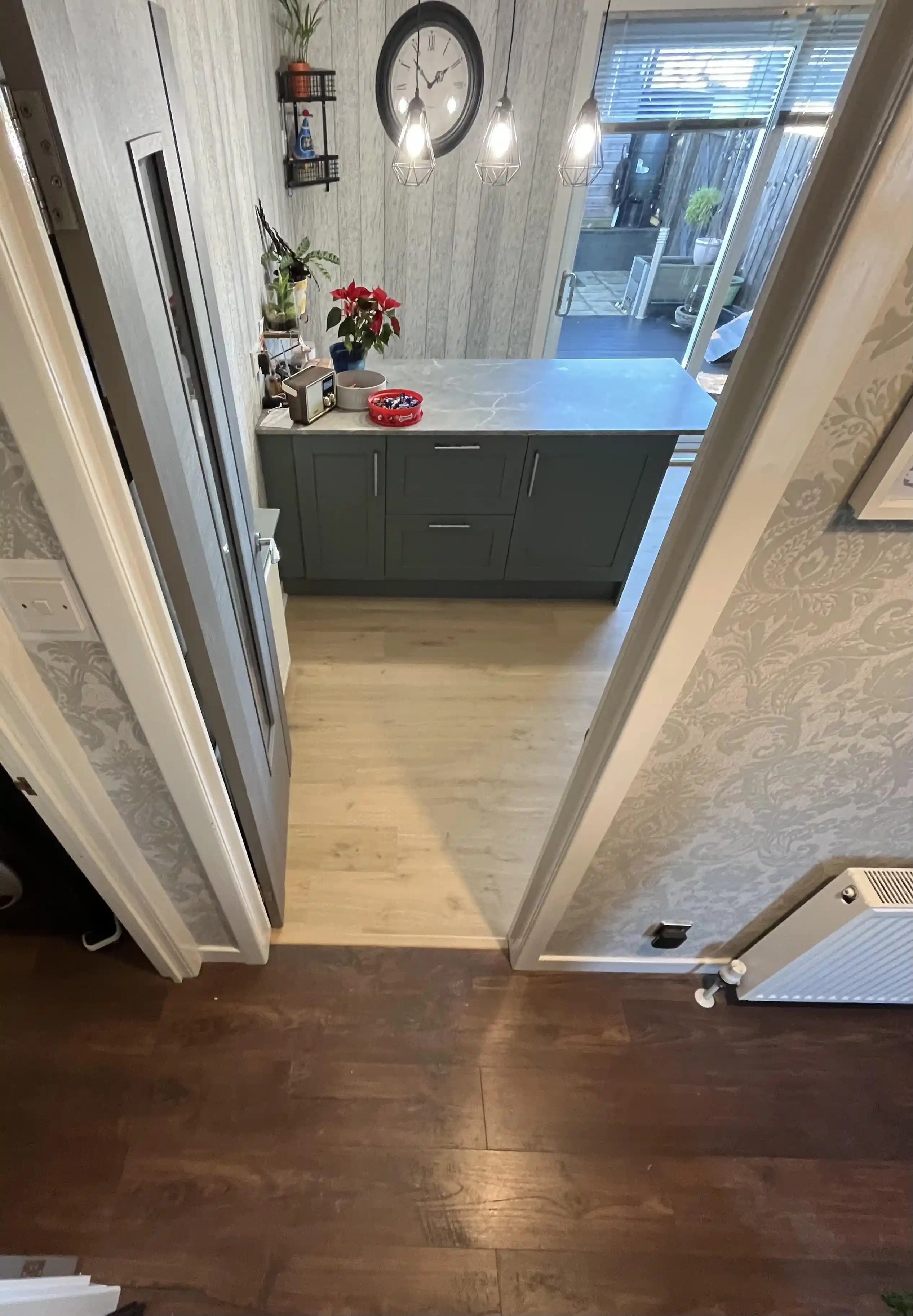 Farklı Zemin Renkleri ve Mekan Uyumu: Tasarımda Renk ve Malzeme Seçiminin Önemi