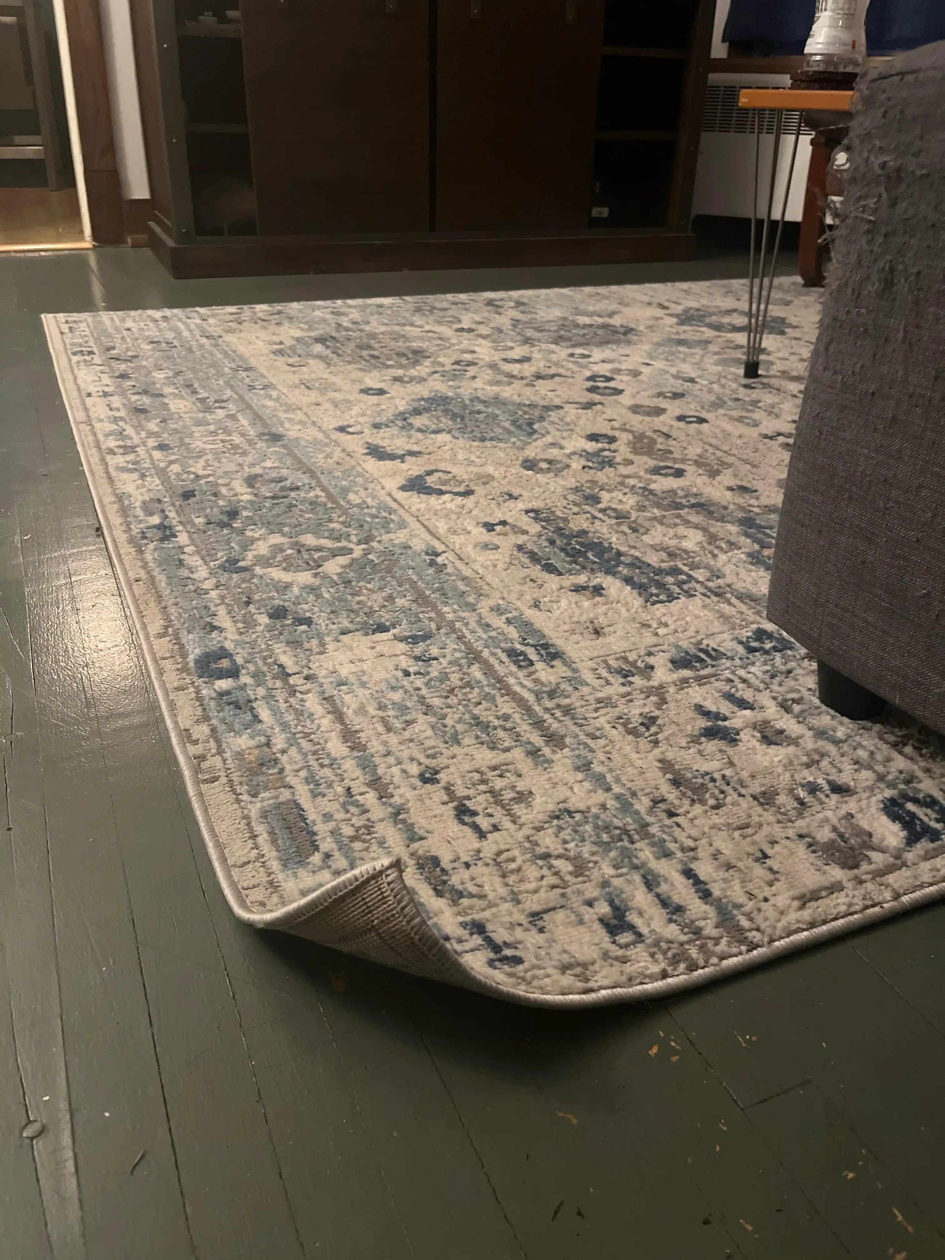 Halı Köşelerinin Düzleştirilmesi İçin Etkili Yöntemler ve Uygulama İpuçları