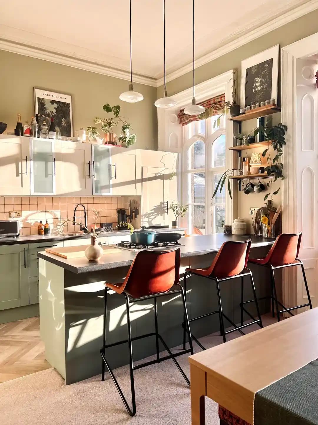 Kiralık Mutfaklarda Başarılı Yenileme İçin Boya ve Dekorasyon Rehberi