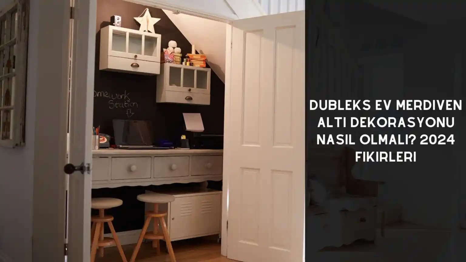 Merdiven Arası Raf Dekorasyonu: Estetik ve Fonksiyonel Tasarım Önerileri