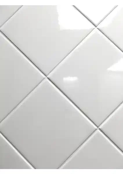 Armada Çini 20x20 Cm Beyaz Seramik Karo Geleneksel Türk Motifleriyle Modern Mekanlara Uygun