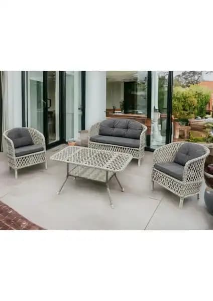 Tu Tienda Rattan 2+1+1+Masa Bahçe Takımı: Estetik ve Dayanıklılığın Birleşimi