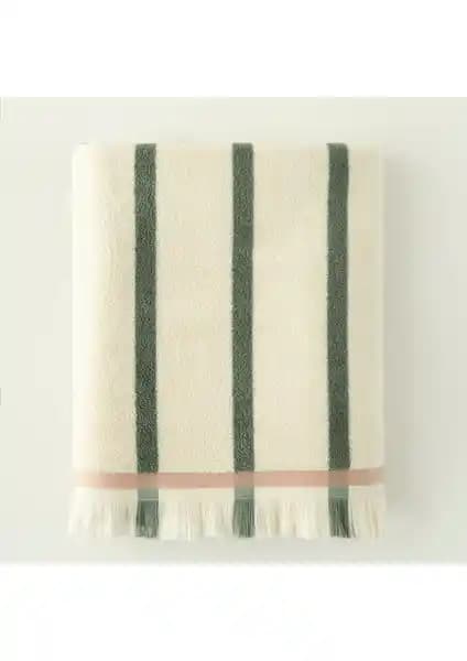 Bella Maison Pamuklu El Havluları Karşılaştırması: Kalite, Yumuşaklık ve Kullanım Özellikleri