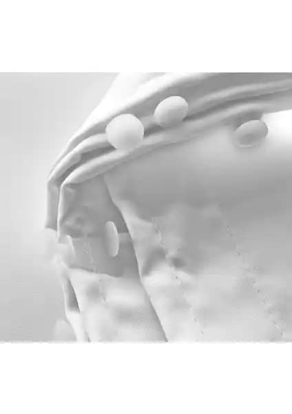 Caserta Home Lüx Atlas Saten Beyaz ve Pierre Cardin Krem Güneşlik Perde Karşılaştırması