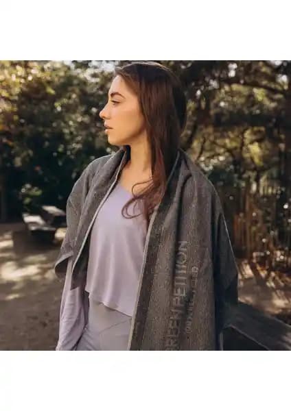 Çevre Dostu Spor ve Plaj Havluları Karşılaştırması: Sürdürülebilir ve Pratik Seçenekler