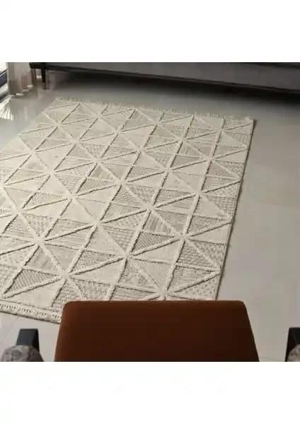 Cool Halı Sakura 2201 ve Vetrina 3604 Karşılaştırması: Özellikler ve Kullanıcı Yorumları