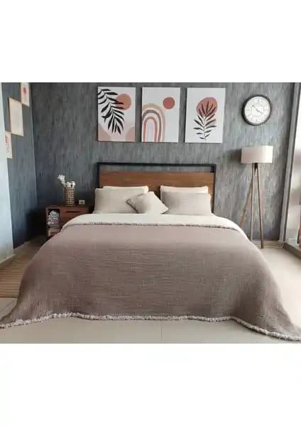 Destiny Hometex 6 Kat Müslin ve Madame Coco Faust Jakarlı Biyeli Yorgan Karşılaştırması