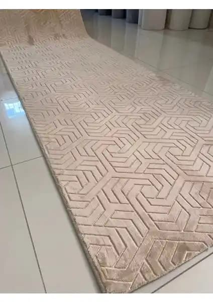 Dinarsu Armoni ve West Home Kaymaz Taban Halılar Karşılaştırması