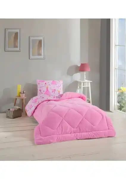 Formeya Princess Desenli ve Yataş Macaron Wellsoft Yorgan Karşılaştırması