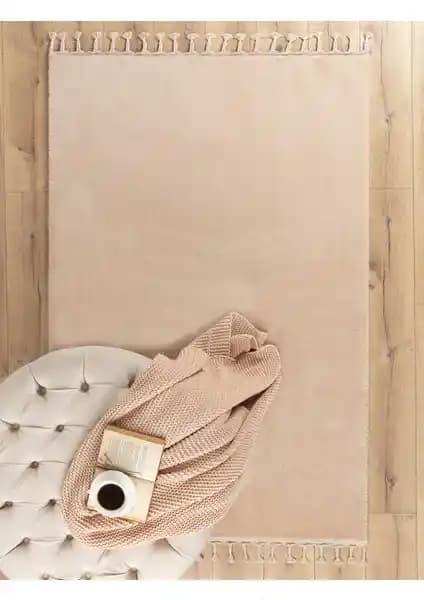 Madame Coco Carol Saçaklı ve Melaris Tremo Bukle Yu<muş>ak Halı Karşılaştırması ve Özellikleri