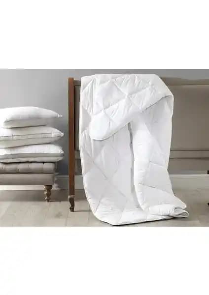 Madame Coco Elicia ve Fayence Çift Kişilik Yorgan Karşılaştırması ve Seçim Rehberi