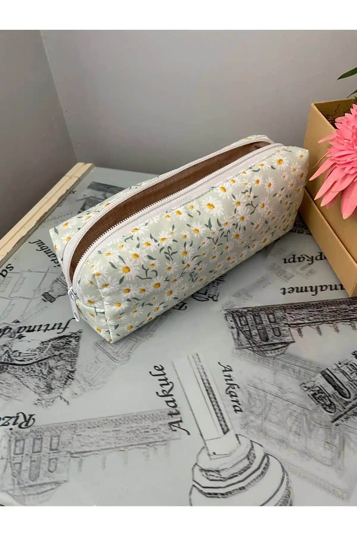 Minyaturhayalim Yeşil Papatyalı ve PINKUE Kalemlik Karşılaştırması