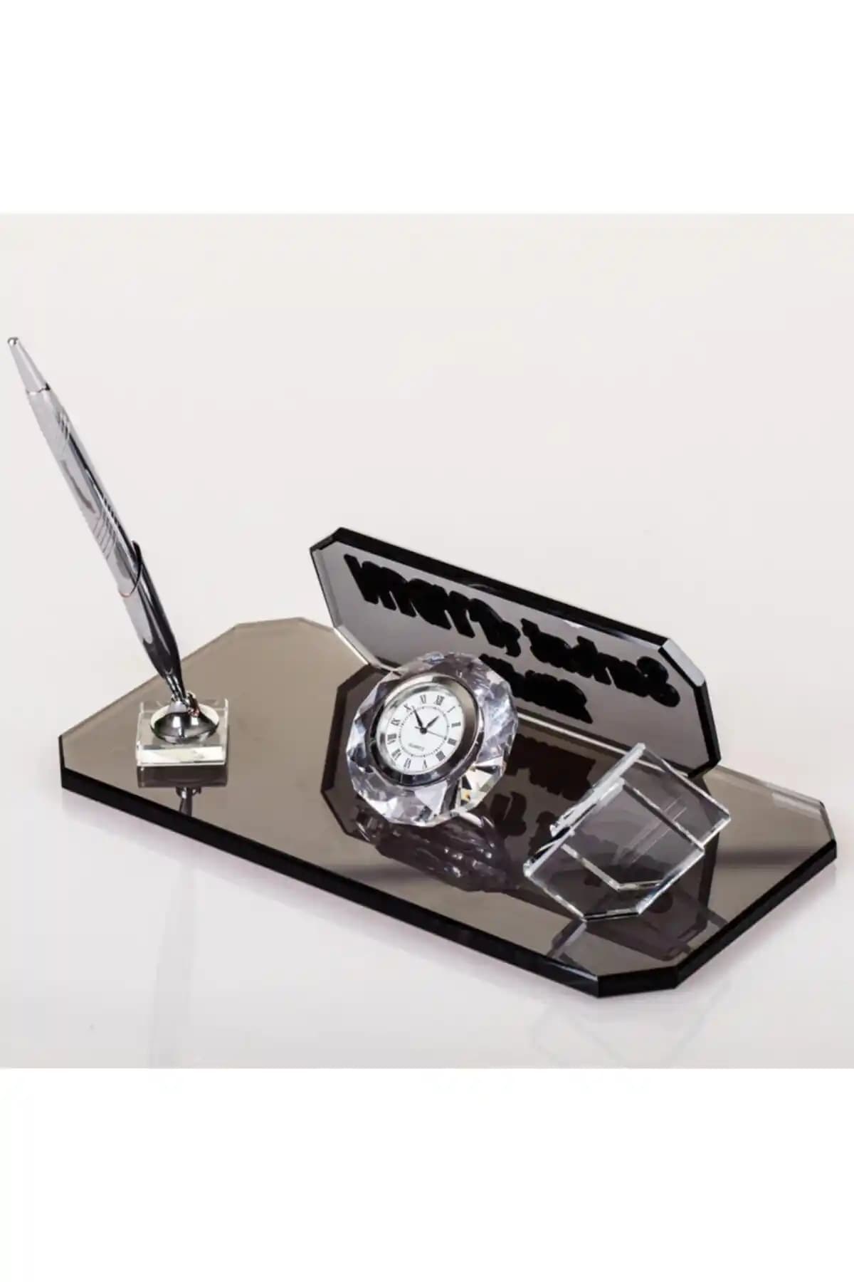 Ofistike Rodos ve Space Masa İsimlikleri Karşılaştırması: Hangi Ürün Sizin İçin Uygun