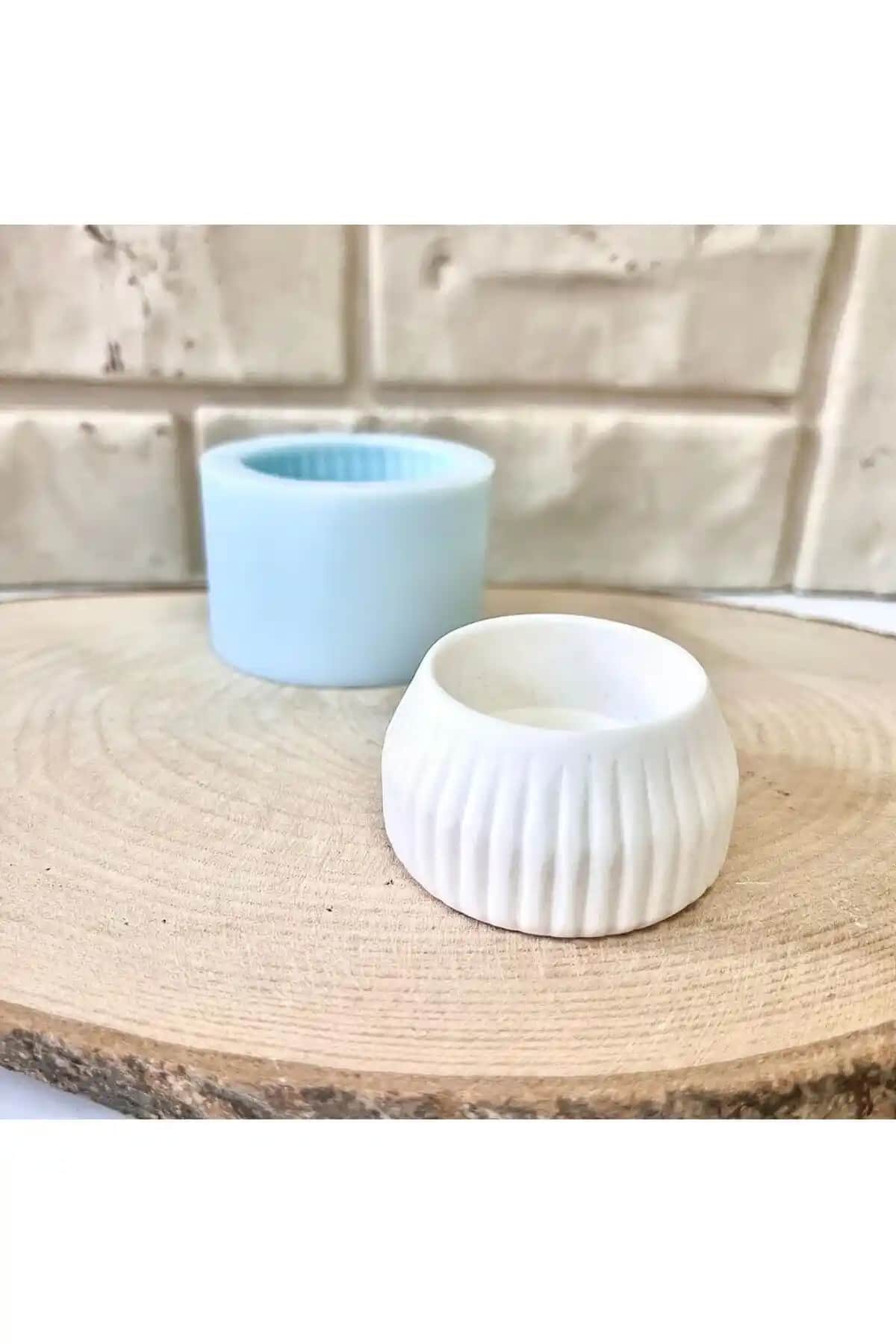 WAMMOLDS Silikon Kalıplarının Karşılaştırması: Mumluk ve Tepsi Modelleri