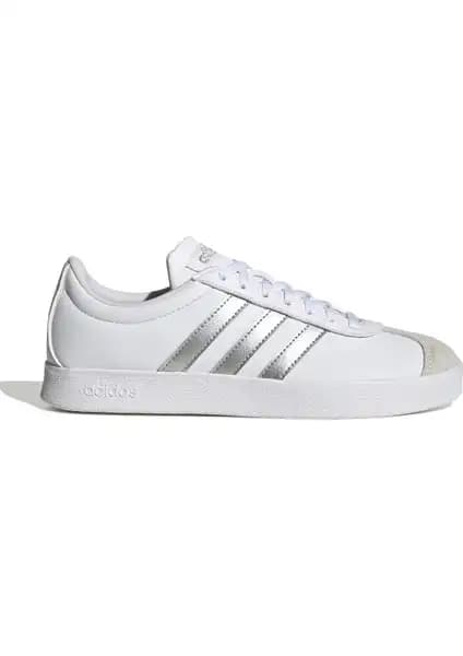 adidas Breaknet Sleek ve VL Court Base Kadın Spor Ayakkabıları Karşılaştırması ve Özellikleri 2