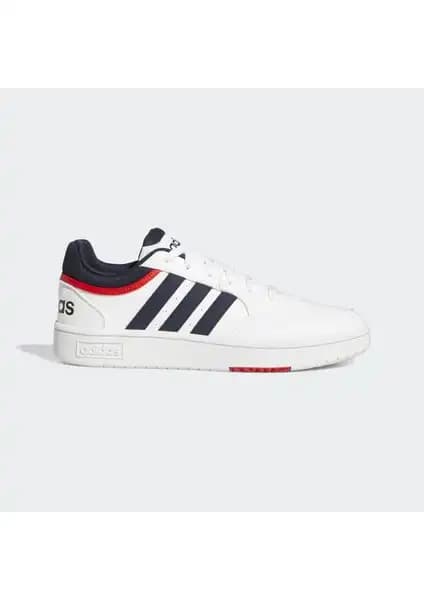 Adidas Hoops 3.0 ve Puma Caven 2.0 Kadın Sneaker Karşılaştırması: Tasarım, Konfor ve Kullanım Alanları 1