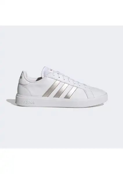 Adidas Kadın Spor Ayakkabıları Karşılaştırması: Grand Court TD ve VL Court Base Özellikleri 1