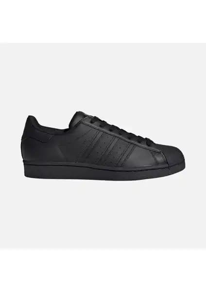 Adidas Superstar ve Advantage Base Modellerinin Karşılaştırması Günlük Kullanım İçin En İyi Seçenekler 1
